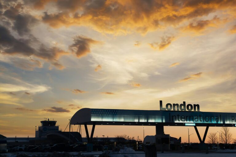 Gatwick Airport transfers with Gatwick Express