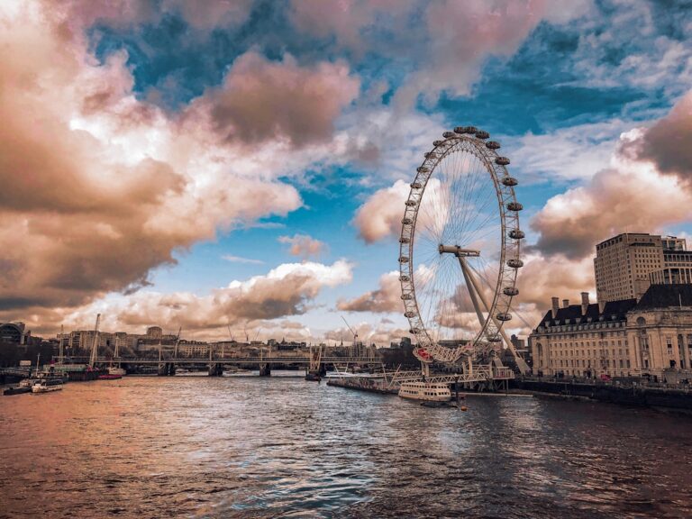 A 7-hour Heathrow layover: what is realistically possible