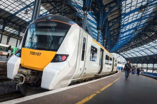 Gatwick Airport to London St Pancras train via London Bridge